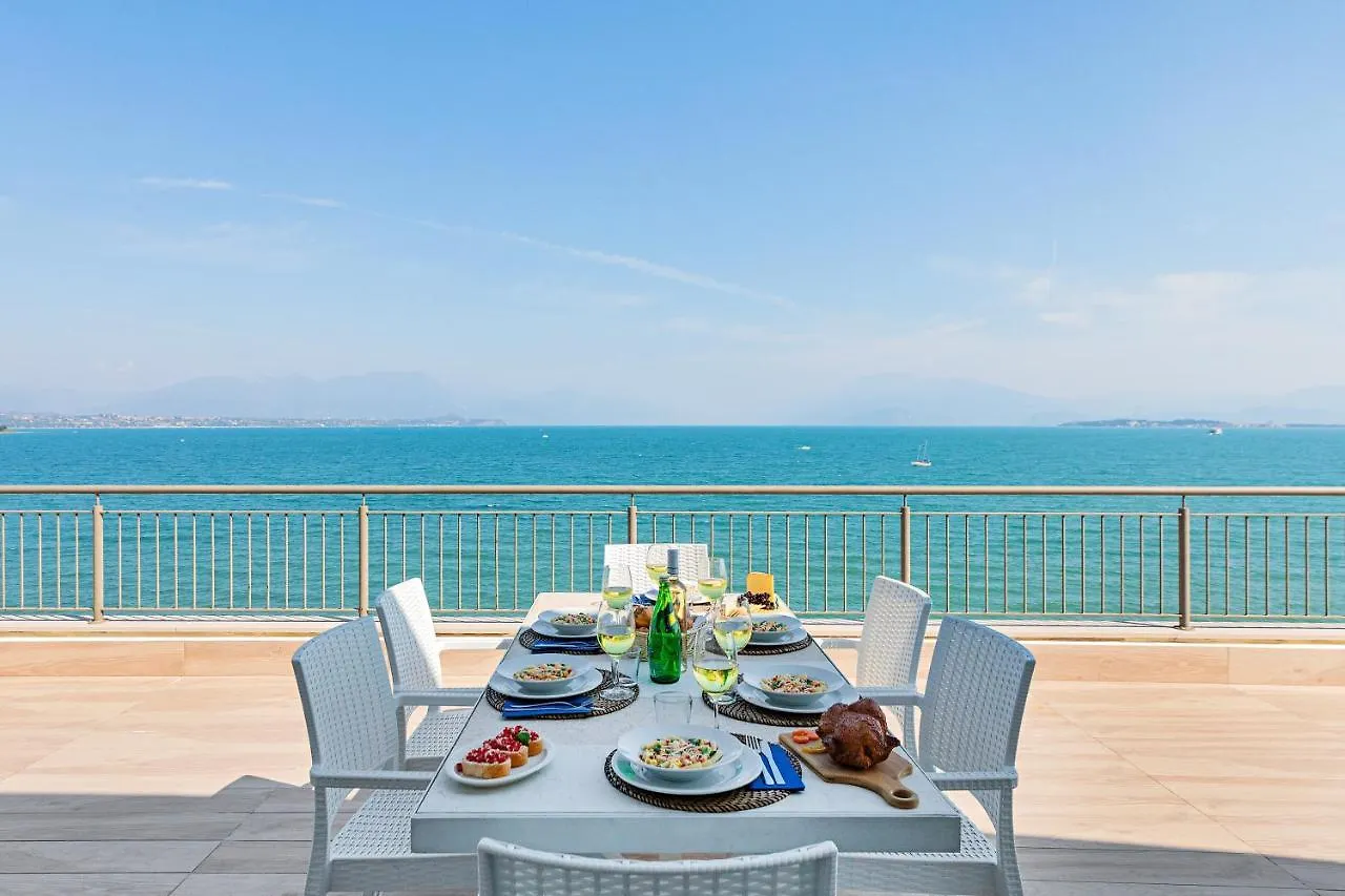 Residenza Miralago By Wonderful Italy Desenzano del Garda Lägenhetshotell