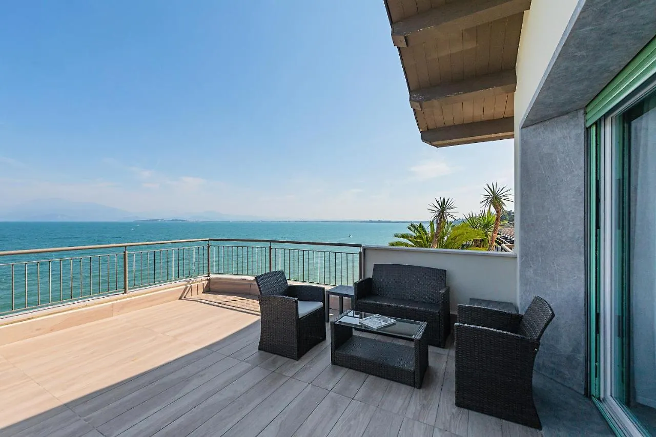 Residenza Miralago By Wonderful Italy Desenzano del Garda 2*,  Italien