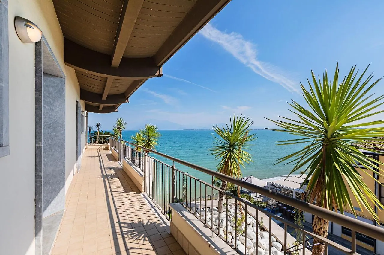 Residenza Miralago By Wonderful Italy Desenzano del Garda Apart Otel