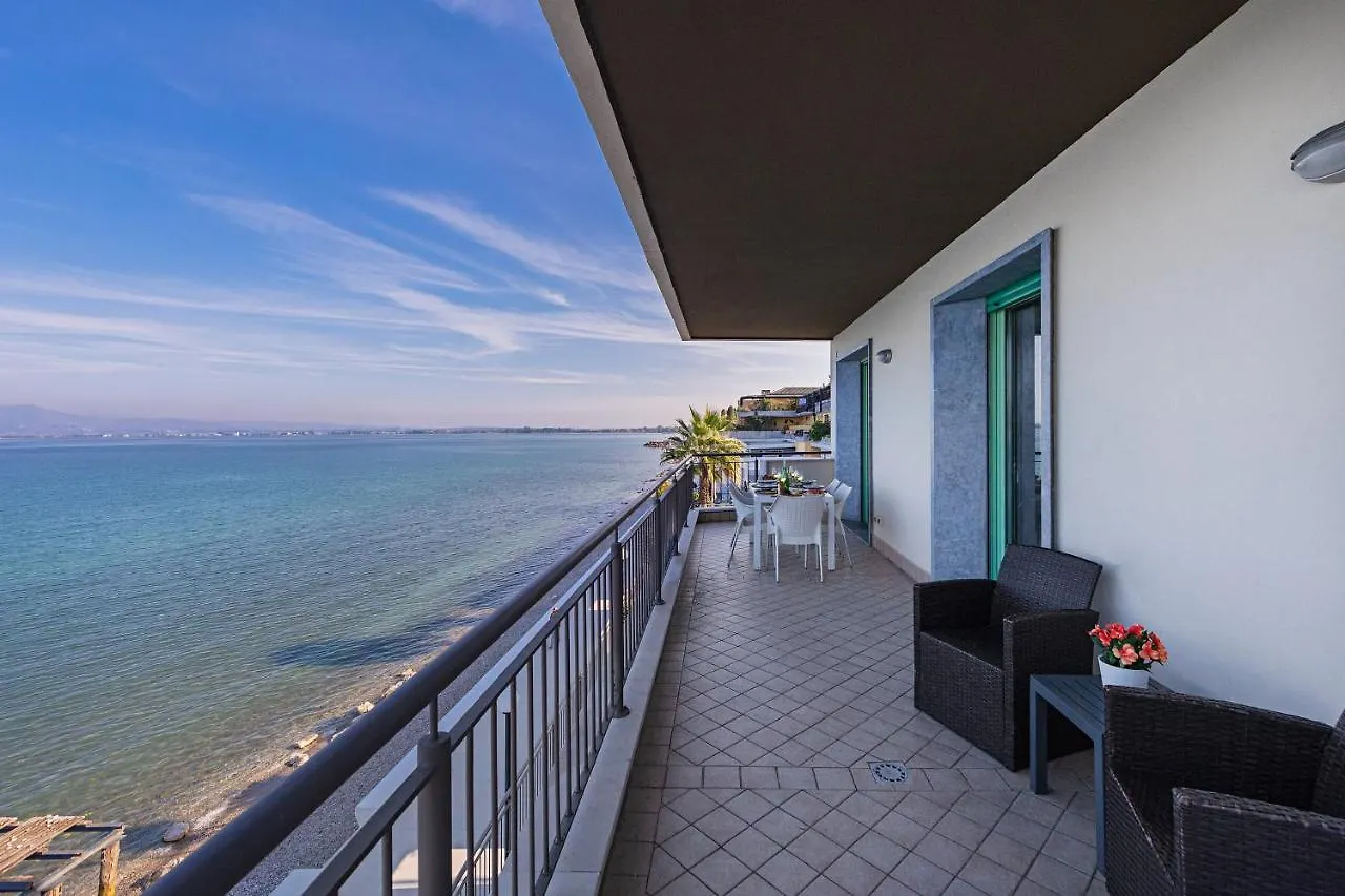 Residenza Miralago By Wonderful Italy Desenzano del Garda Apart Otel