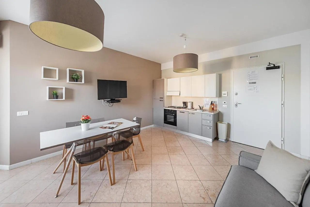 Residenza Miralago By Wonderful Italy Desenzano del Garda Italien