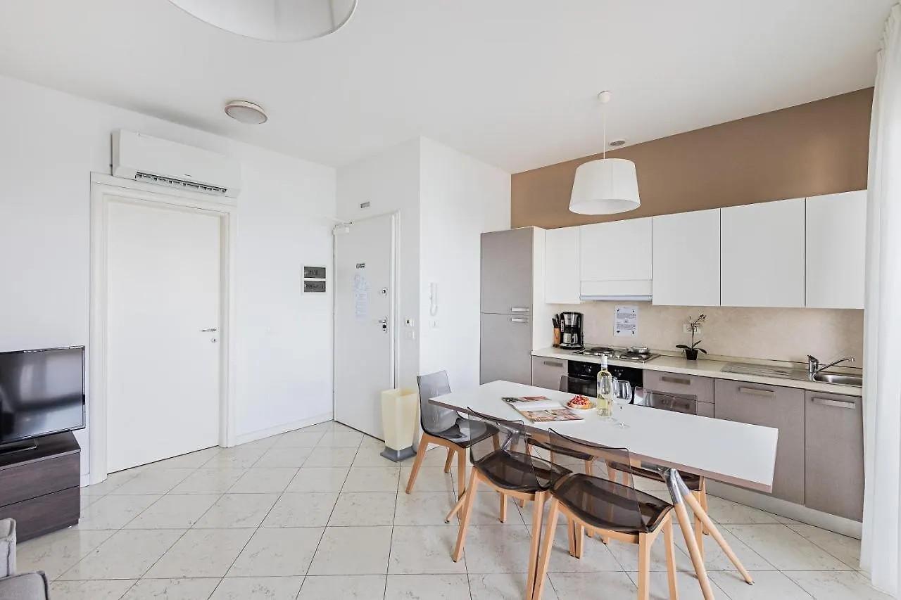 Residenza Miralago By Wonderful Italy Desenzano del Garda 2*,  Italien