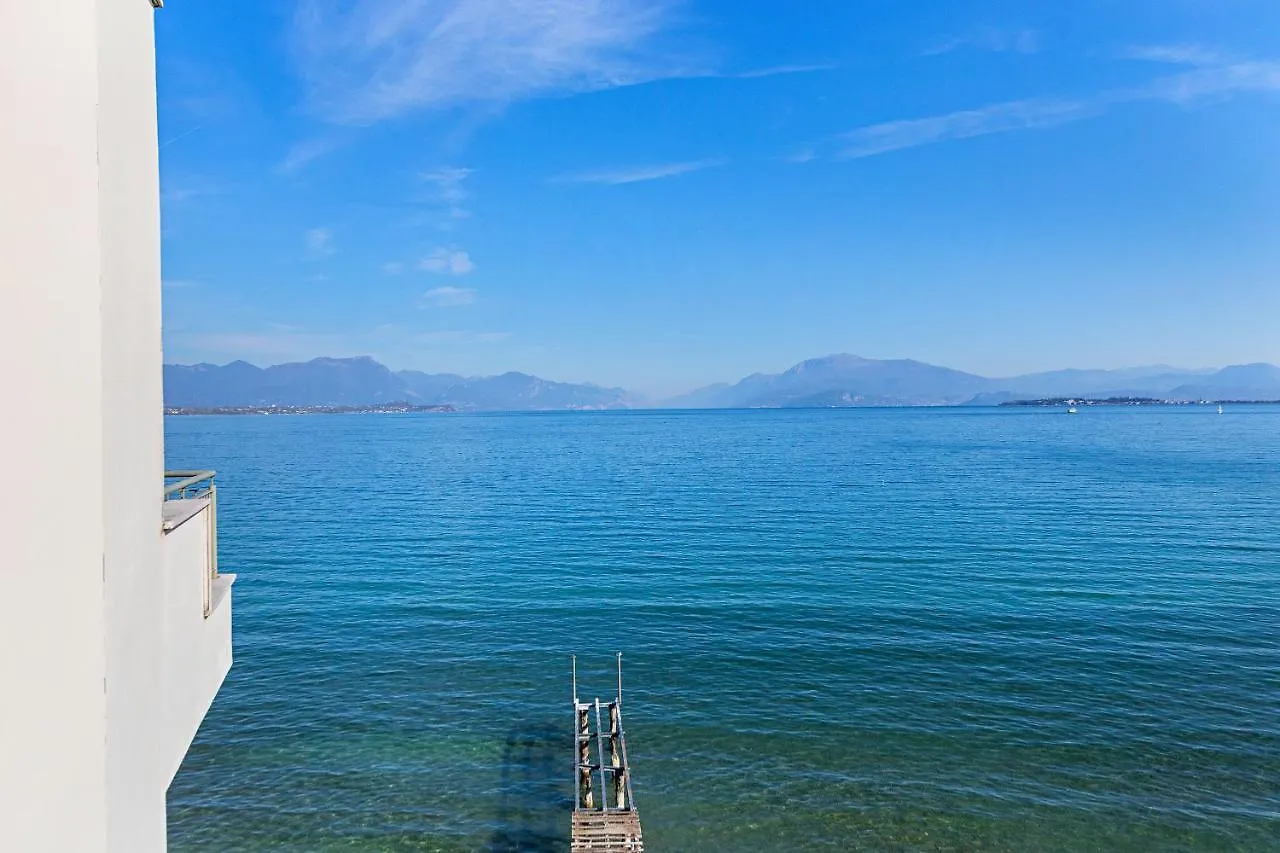 Residenza Miralago By Wonderful Italy Desenzano del Garda Lägenhetshotell