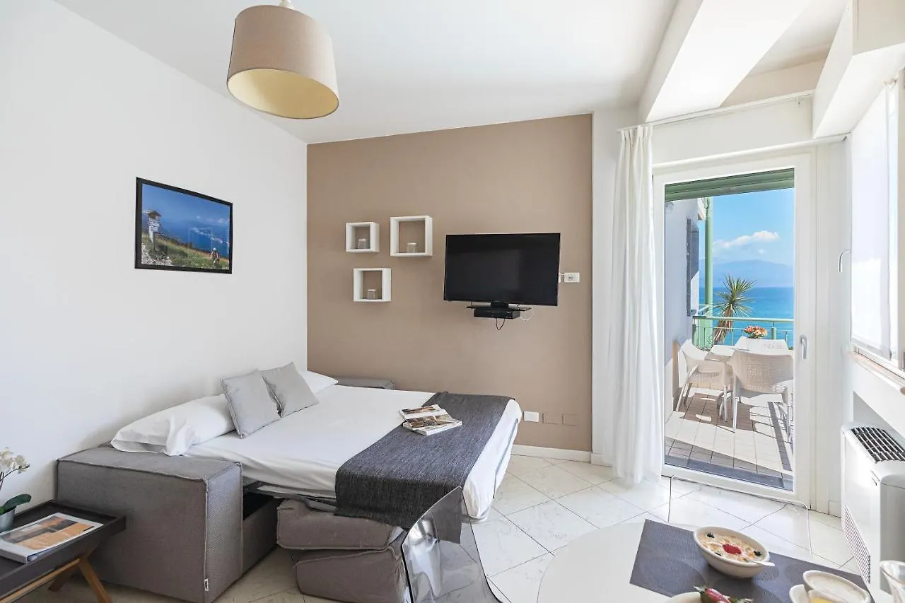 Residenza Miralago By Wonderful Italy Desenzano del Garda Italien