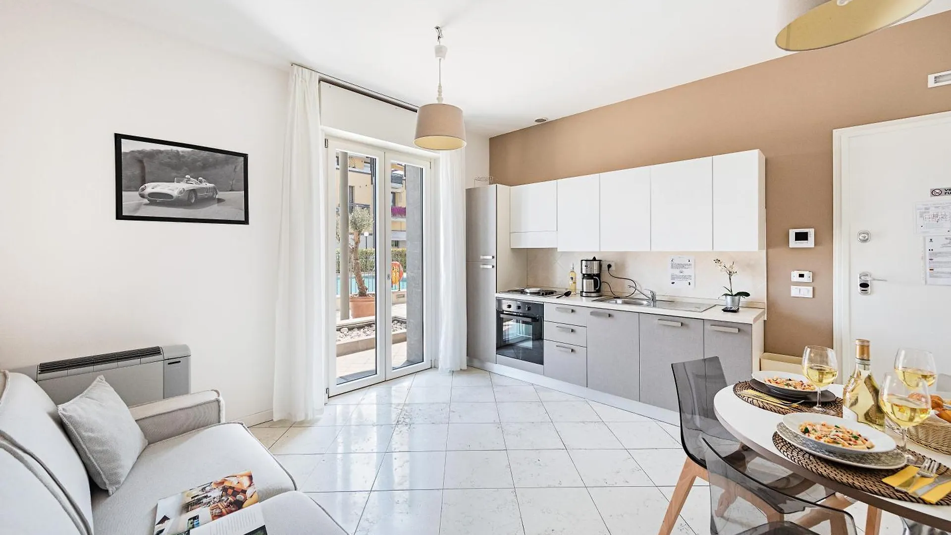 Lägenhetshotell Residenza Miralago By Wonderful Italy Desenzano del Garda