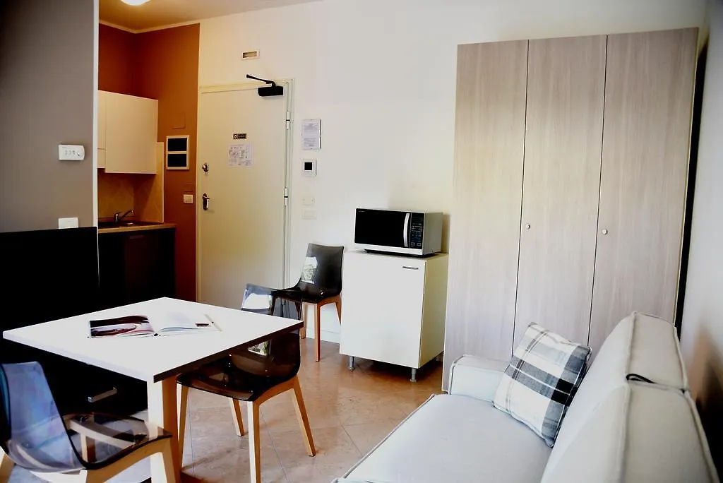 Residenza Miralago By Wonderful Italy Desenzano del Garda 2*,  İtalya