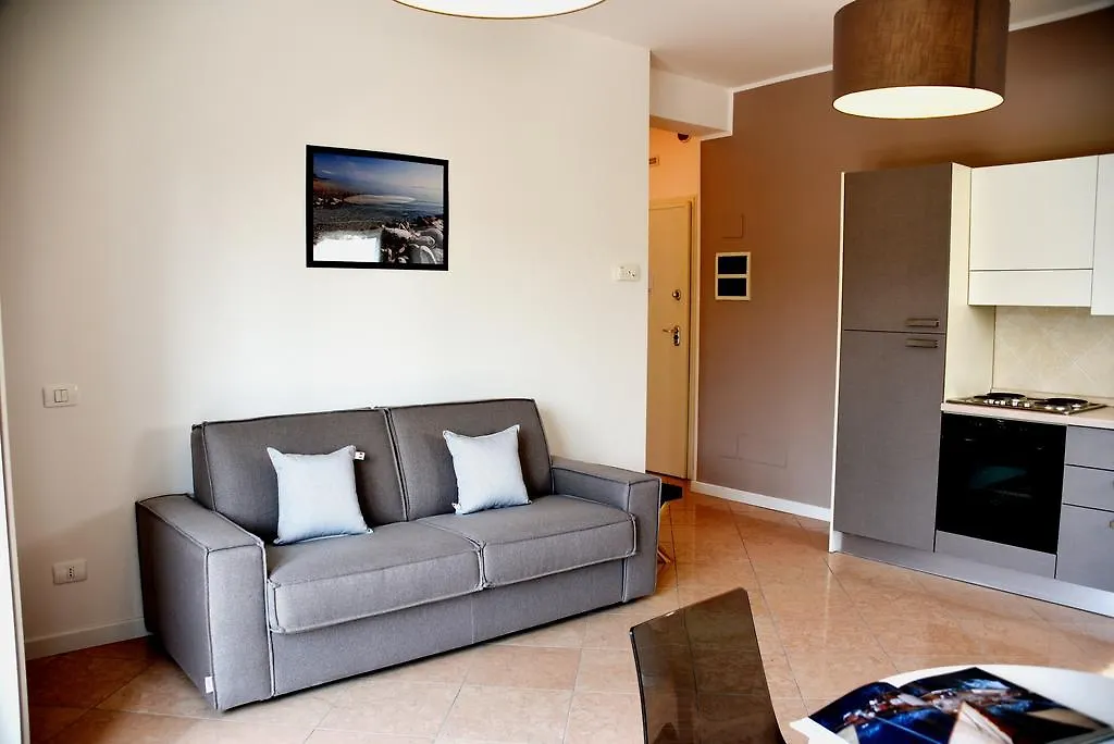 Residenza Miralago By Wonderful Italy Desenzano del Garda 2*,  İtalya