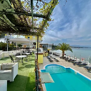 Estée Hotel