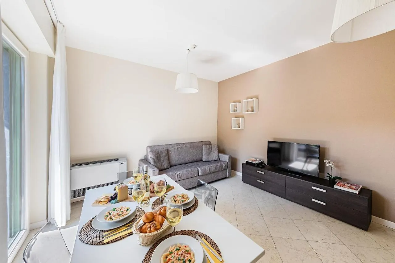 Residenza Miralago By Wonderful Italy Desenzano del Garda Italien