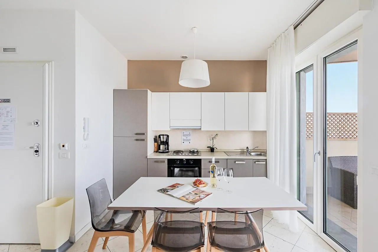 Residenza Miralago By Wonderful Italy Desenzano del Garda Aparthotel