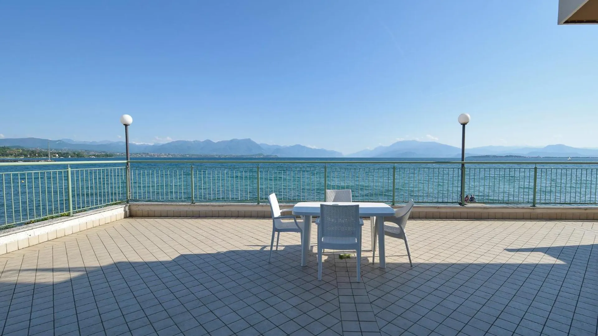 Aparthotel Residenza Miralago By Wonderful Italy Desenzano del Garda