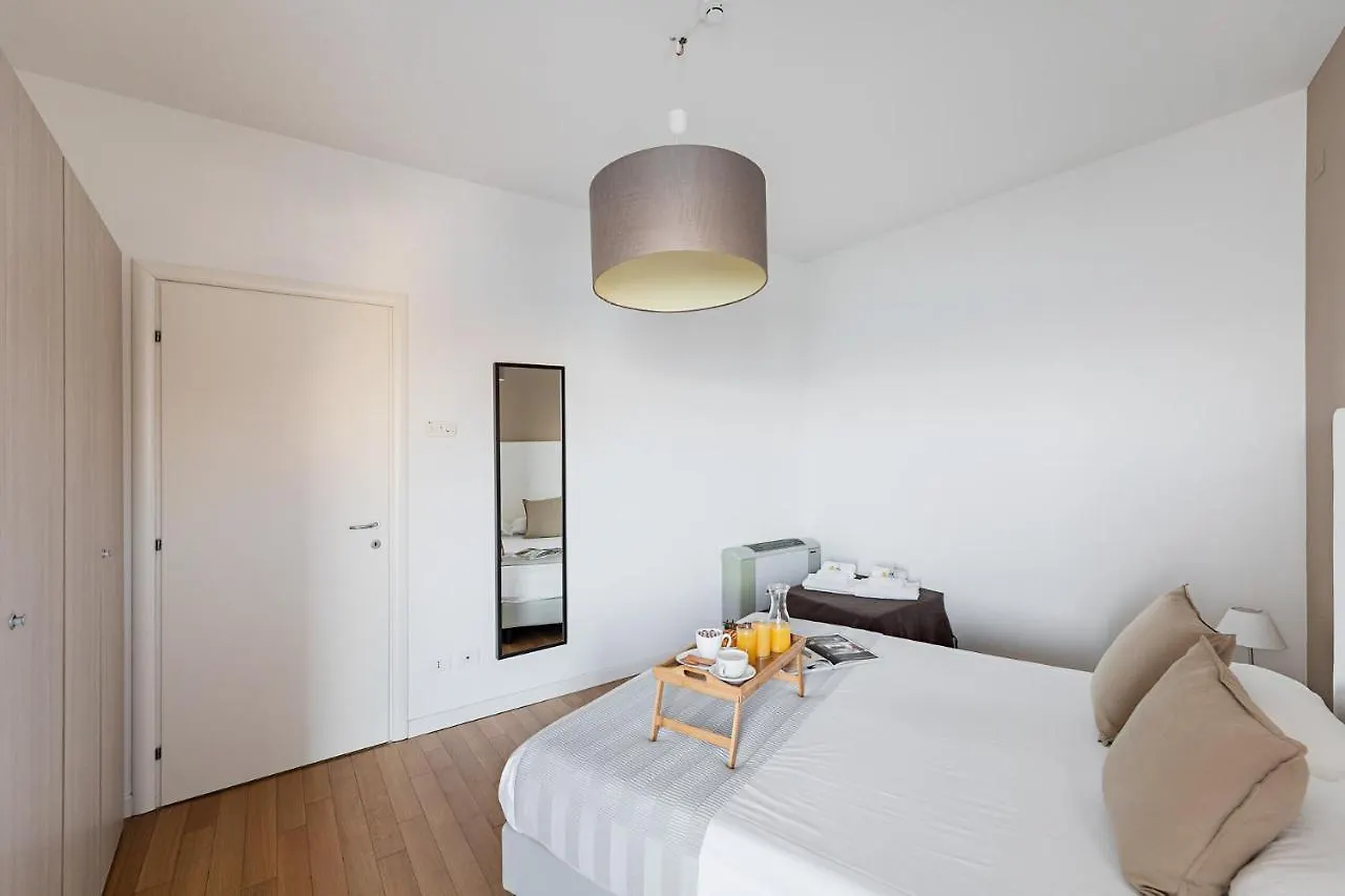 Aparthotel Residenza Miralago By Wonderful Italy Desenzano del Garda