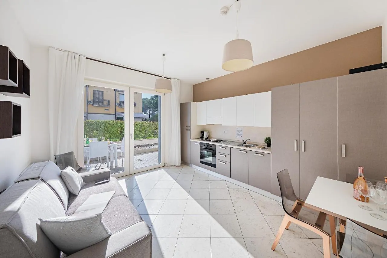 Residenza Miralago By Wonderful Italy Desenzano del Garda 2*,